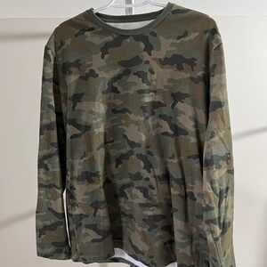 Amazon Essentials Long Sleeve T-Shirt Mens L Green Camo Slim Fit Crew Neck Tee